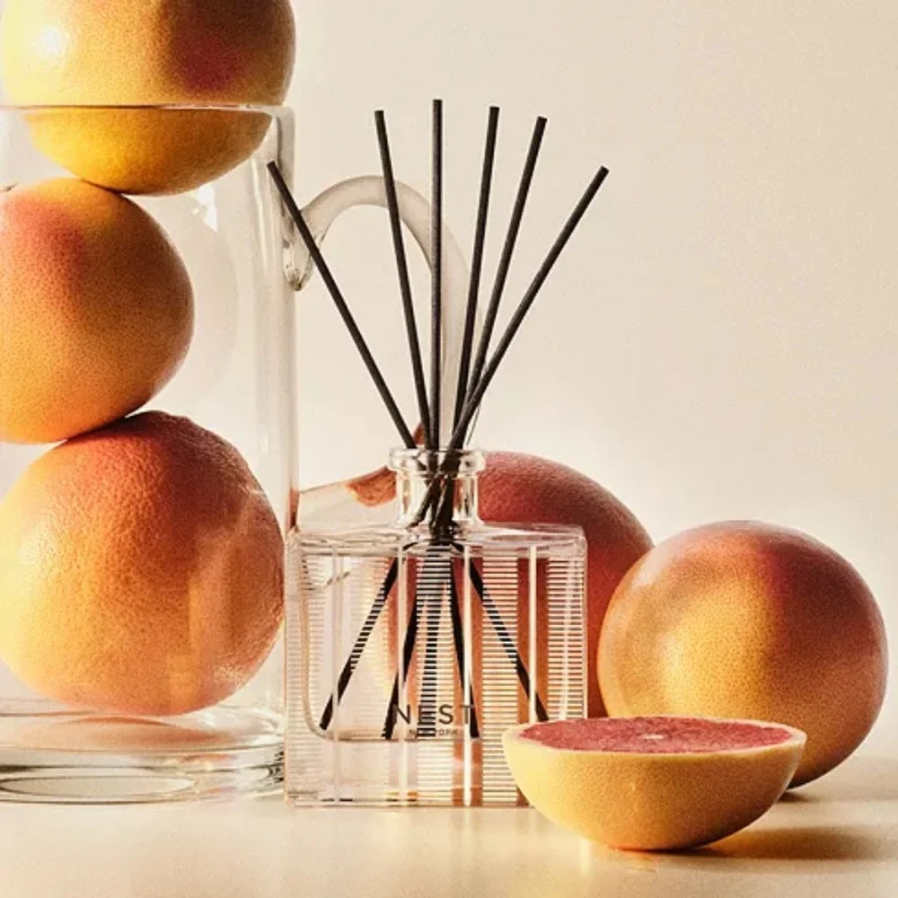 NEST Grapefruit Reed Diffuser - NEW